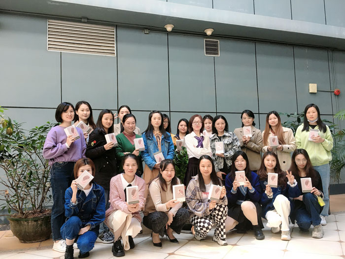 女神節(jié)快樂|有鮮花，有陽光，有愛的薩瑪瑞事業(yè)