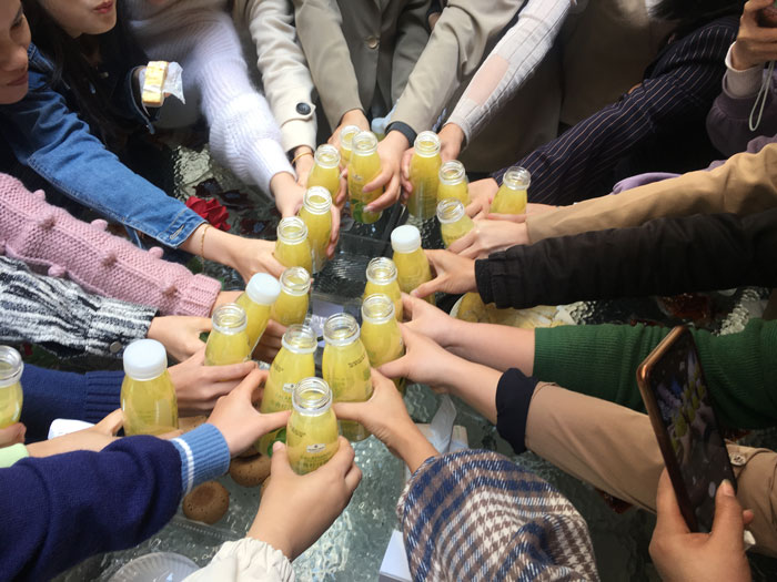 女神節(jié)快樂|有鮮花，有陽光，有愛的薩瑪瑞事業(yè)